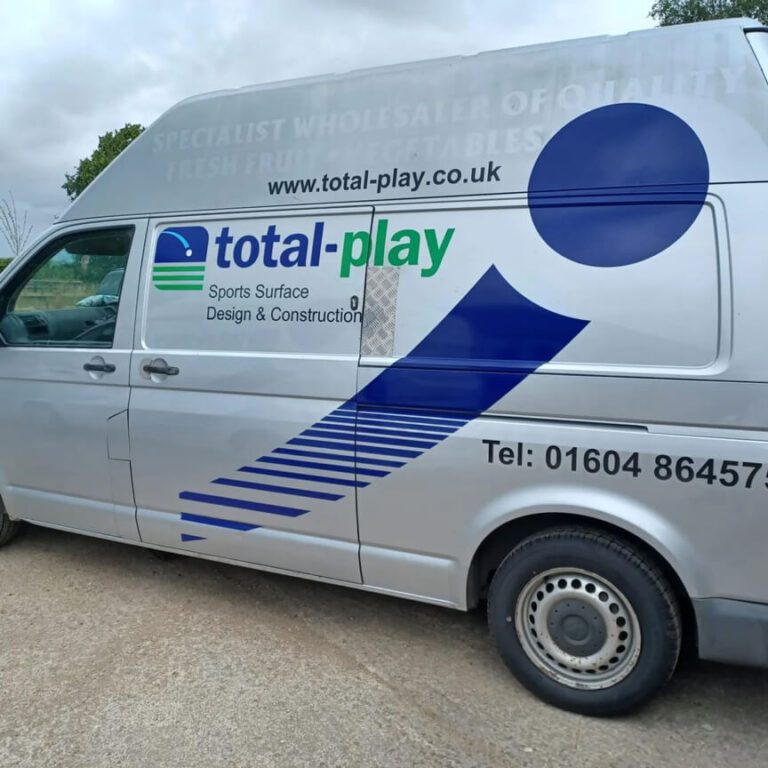 Total Play vehicle livery